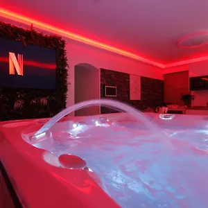 Casa & Spa, Jacuzzi & Piscine Chauffee Montfort-sur-Argens